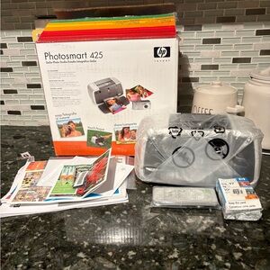 HP Photosmart 425 Go Go Photo Studio Photo Printer - Silver~ PRINTER ONLY!
